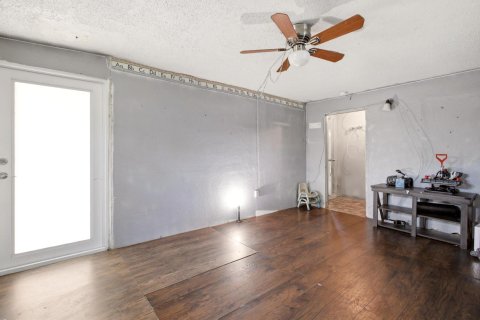 House in Pompano Beach, Florida 4 bedrooms, 138.05 sq.m. № 2083570 - photo 22