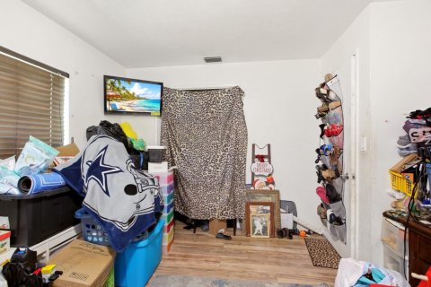 House in Pompano Beach, Florida 4 bedrooms, 138.05 sq.m. № 2083570 - photo 13