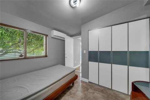 Купить виллу или дом в Майами, Флорида 5 спален, 175.68м2, № 1832281 - фото 25