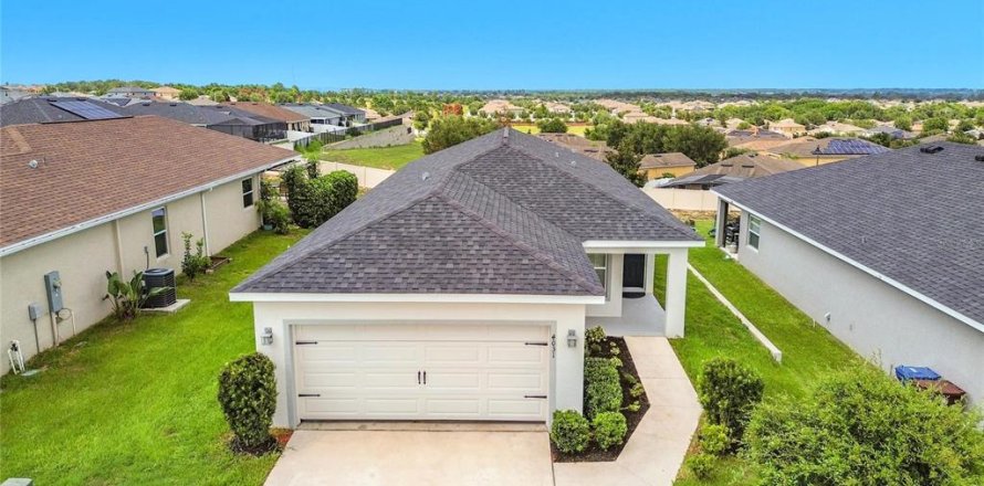 Casa en Haines City, Florida 3 dormitorios, 138.05 m2 № 2216513