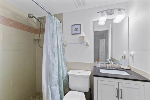 Commercial property in Orlando, Florida 4 bedrooms, 191.01 sq.m. № 2114164 - photo 14