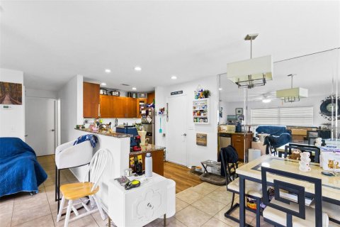 Commercial property in Orlando, Florida 4 bedrooms, 191.01 sq.m. № 2114164 - photo 19
