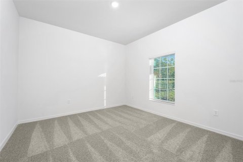 Villa ou maison à vendre à Astatula, Floride: 5 chambres, 228.63 m2 № 2221854 - photo 8