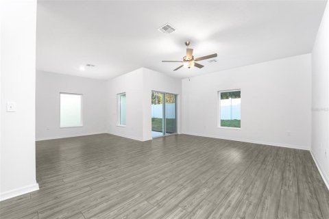 Villa ou maison à vendre à Astatula, Floride: 5 chambres, 228.63 m2 № 2221854 - photo 3