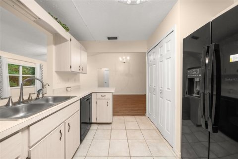 House in Sebring, Florida 3 bedrooms, 177.26 sq.m. № 1781081 - photo 15