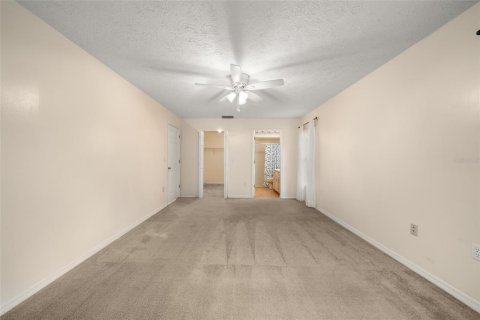 House in Sebring, Florida 3 bedrooms, 177.26 sq.m. № 1781081 - photo 19