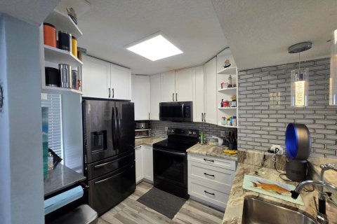 Купить кондоминиум в Лейк-Парк, Флорида 4 комнаты, 85.75м2, № 2084126 - фото 6