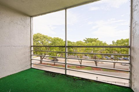 Copropriété à vendre à Miami, Floride: 2 chambres, 105.44 m2 № 1930504 - photo 6