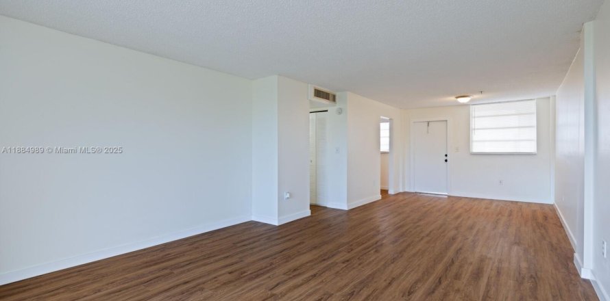 Condo à Miami, Floride, 2 chambres  № 1930504