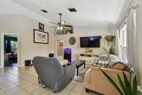 House in Spring Hill, Florida 4 bedrooms, 164.9 sq.m. № 1784589 - photo 9