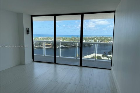 Copropriété à vendre à Aventura, Floride: 2 chambres, 105.54 m2 № 1711504 - photo 2