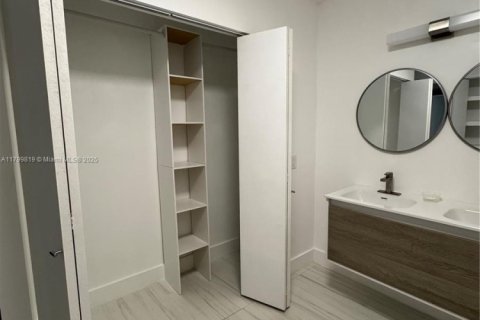 Copropriété à vendre à Aventura, Floride: 2 chambres, 105.54 m2 № 1711504 - photo 15