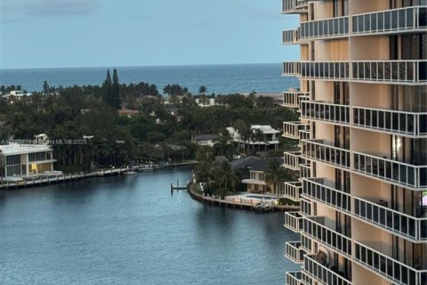 Copropriété à vendre à Aventura, Floride: 2 chambres, 105.54 m2 № 1711504 - photo 27