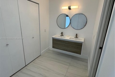 Copropriété à vendre à Aventura, Floride: 2 chambres, 105.54 m2 № 1711504 - photo 16