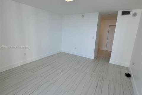 Copropriété à vendre à Aventura, Floride: 2 chambres, 105.54 m2 № 1711504 - photo 10
