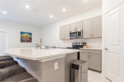 Townhouse in Sarasota, Florida 3 bedrooms, 131.64 sq.m. № 2209417 - photo 19