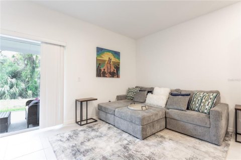 Townhouse in Sarasota, Florida 3 bedrooms, 131.64 sq.m. № 2209417 - photo 16