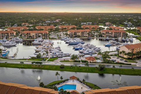 Condo in Jupiter, Florida, 2 bedrooms № 2244488 - photo 26