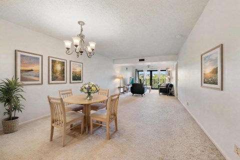 Condo in Jupiter, Florida, 2 bedrooms № 2244488 - photo 10