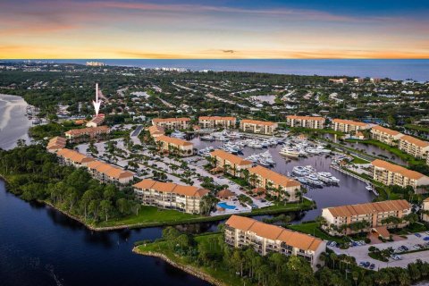 Condo in Jupiter, Florida, 2 bedrooms № 2244488 - photo 2