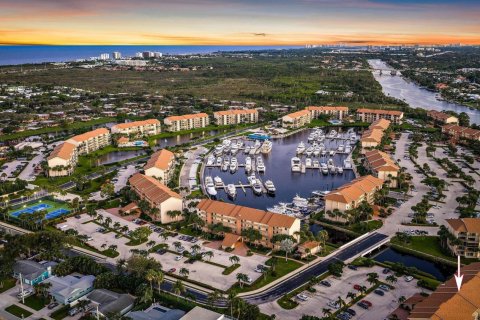 Condo in Jupiter, Florida, 2 bedrooms № 2244488 - photo 27