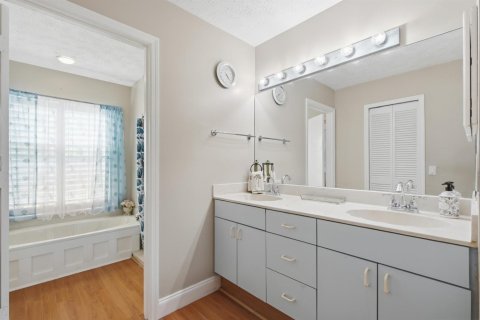 Casa en venta en Jensen Beach, Florida, 3 dormitorios, 165.92 m2 № 2173518 - foto 12