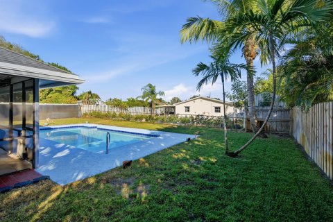 Casa en venta en Jensen Beach, Florida, 3 dormitorios, 165.92 m2 № 2173518 - foto 23