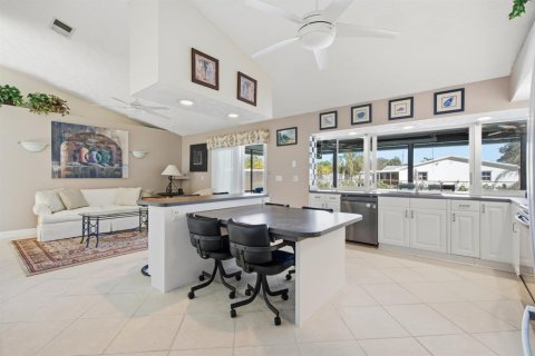 Casa en venta en Jensen Beach, Florida, 3 dormitorios, 165.92 m2 № 2173518 - foto 10
