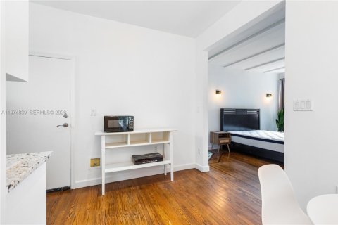 Снять в аренду кондоминиум в Майами-Бич, Флорида 1 спальня, 54.53м2, № 2036123 - фото 19