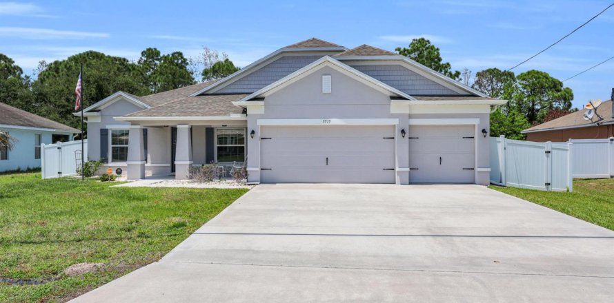Villa ou maison à Port St. Lucie, Floride 4 chambres, 226.5 m2 № 2078336