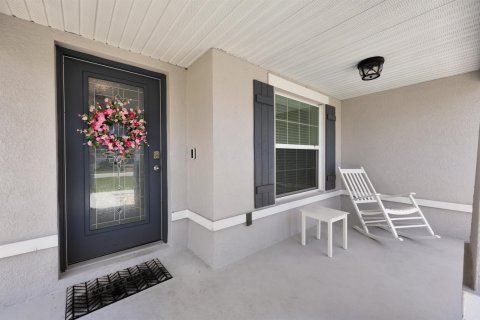 Villa ou maison à vendre à Port St. Lucie, Floride: 4 chambres, 226.5 m2 № 2078336 - photo 4