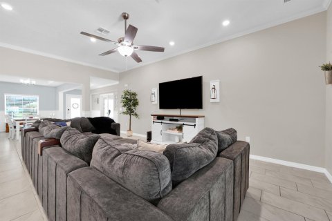Villa ou maison à vendre à Port St. Lucie, Floride: 4 chambres, 226.5 m2 № 2078336 - photo 11