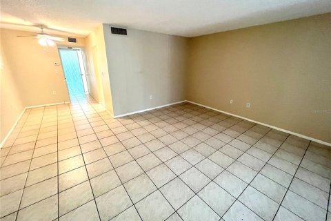 Condominio en alquiler en Clearwater, Florida, 1 dormitorio, 72 m2 № 1849847 - foto 3