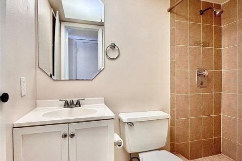 Condominio en alquiler en Clearwater, Florida, 1 dormitorio, 72 m2 № 1849847 - foto 16