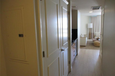 Condo in Fort Lauderdale, Florida, 1 bedroom № 2183292 - photo 5