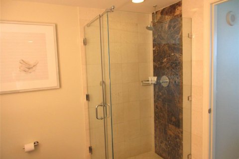 Condo in Fort Lauderdale, Florida, 1 bedroom № 2183292 - photo 11