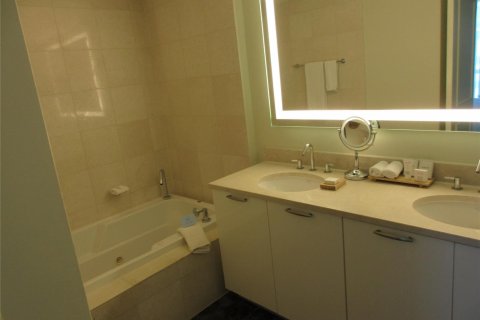 Condo in Fort Lauderdale, Florida, 1 bedroom № 2183292 - photo 10