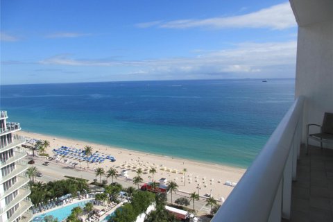 Condo in Fort Lauderdale, Florida, 1 bedroom № 2183292 - photo 4