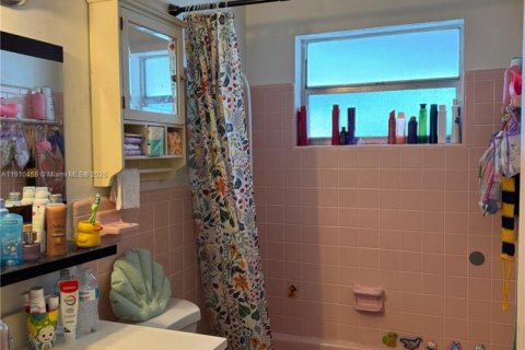 Copropriété à vendre à Hollywood, Floride: 2 chambres, 73.58 m2 № 2013146 - photo 6