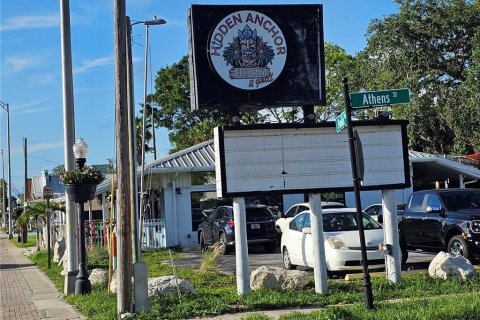 Immobilier commercial à vendre à Tarpon Springs, Floride: 477.98 m2 № 2315339 - photo 2