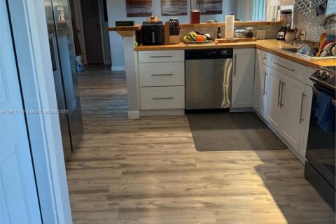 Купить виллу или дом в Санрайз, Флорида 1 комната, 115.01м2, № 1972468 - фото 12