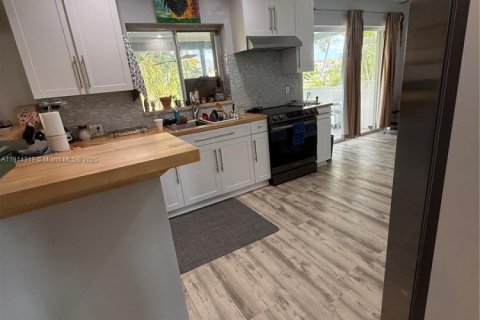 Купить виллу или дом в Санрайз, Флорида 1 комната, 115.01м2, № 1972468 - фото 8