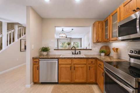 Condo in Altamonte Springs, Florida, 3 bedrooms  № 2096294 - photo 12