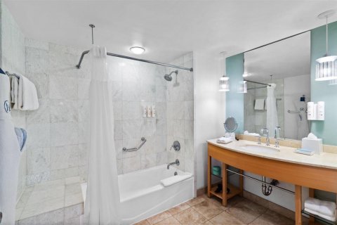 Купить кондоминиум в Санни-Айлс-Бич, Флорида 3 комнаты, 63.92м2, № 2262869 - фото 14