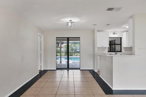 House in Sarasota, Florida 3 bedrooms, 178.47 sq.m. № 1816176 - photo 10