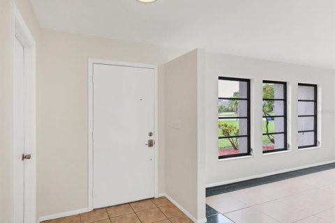 House in Sarasota, Florida 3 bedrooms, 178.47 sq.m. № 1816176 - photo 3