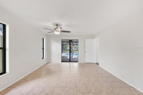 House in Sarasota, Florida 3 bedrooms, 178.47 sq.m. № 1816176 - photo 23
