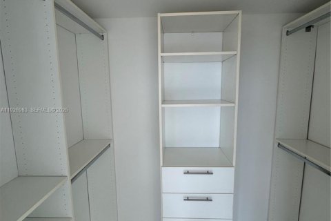 Copropriété à louer à Miami, Floride: 2 chambres, 93.09 m2 № 1985937 - photo 17