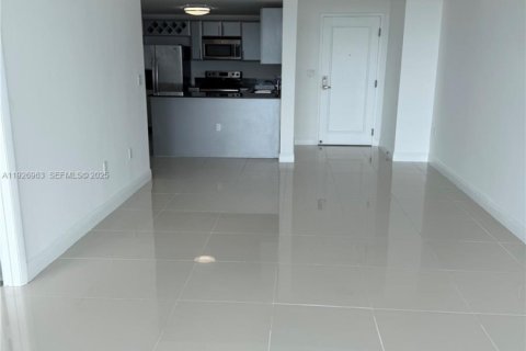 Copropriété à louer à Miami, Floride: 2 chambres, 93.09 m2 № 1985937 - photo 4