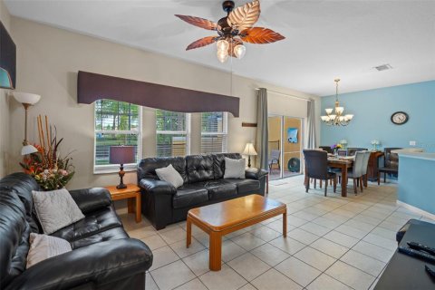 Touwnhouse à vendre à Kissimmee, Floride: 4 chambres, 151.99 m2 № 1685271 - photo 5